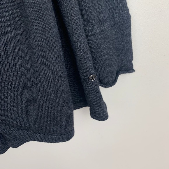 Lululemon Iconic Wrap in Slate Grey Size 6/8 - Picture 3 of 7